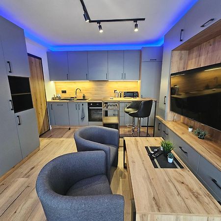 Handy Apartamenty - Mieszkania Na Doby W Centrum Rzeszowa Bagian luar foto