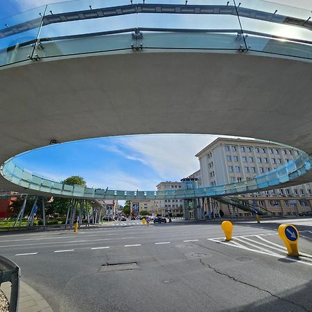Handy Apartamenty - Mieszkania Na Doby W Centrum Rzeszowa Bagian luar foto