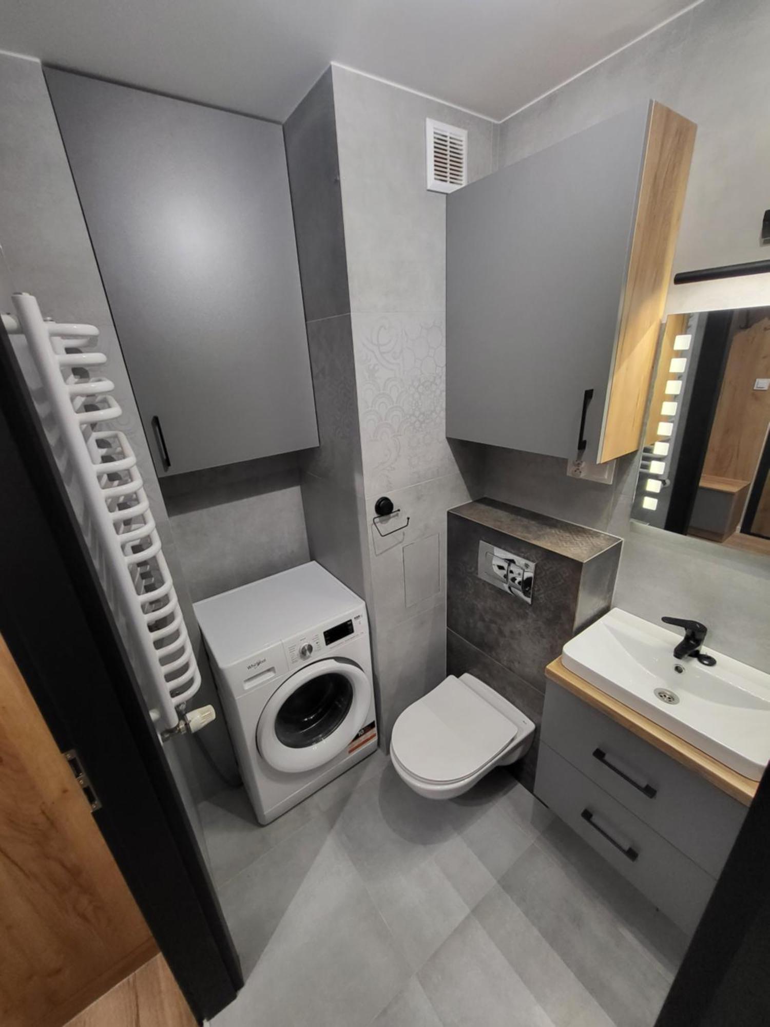 Handy Apartamenty - Mieszkania Na Doby W Centrum Rzeszowa Bagian luar foto