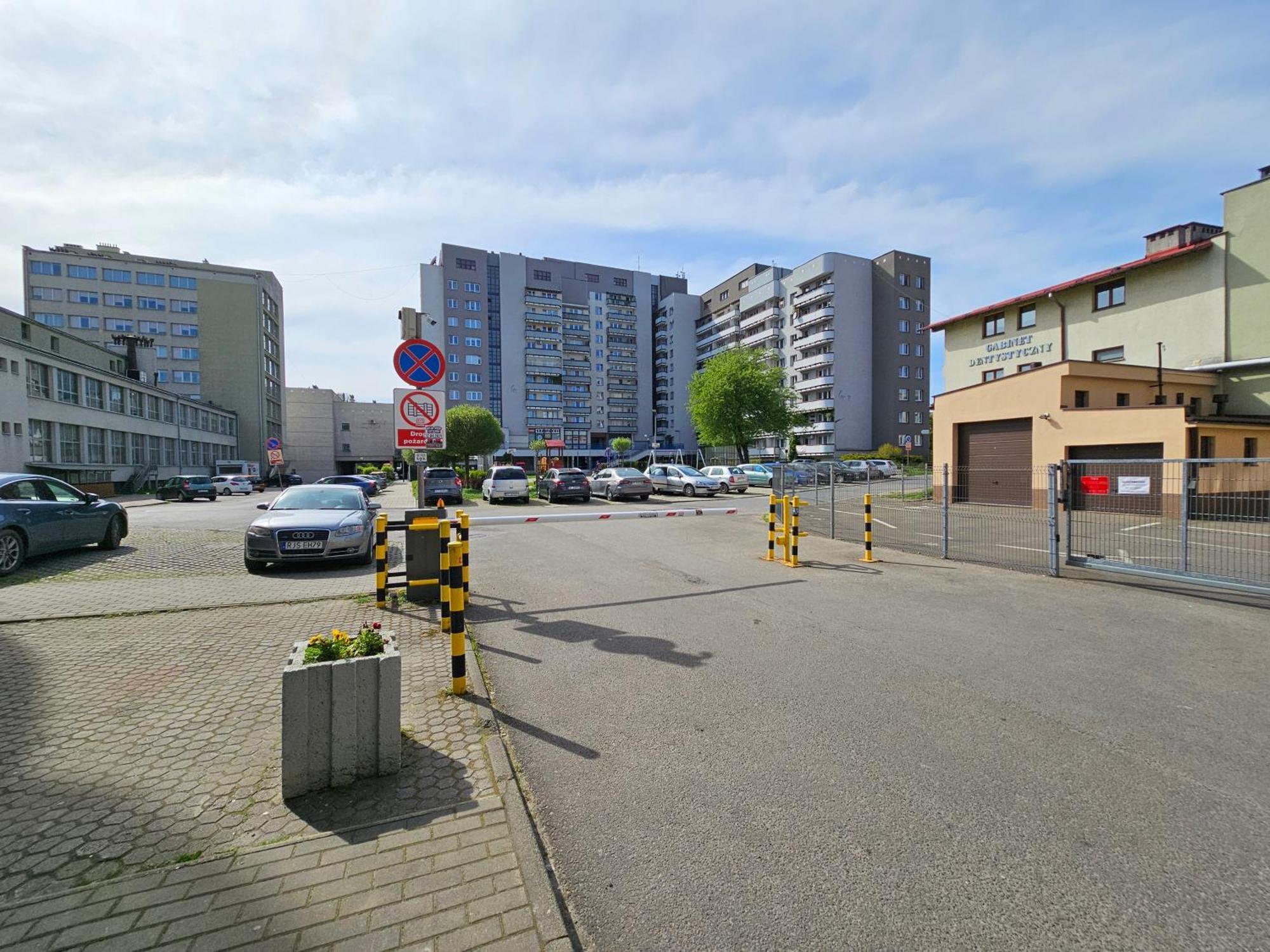 Handy Apartamenty - Mieszkania Na Doby W Centrum Rzeszowa Bagian luar foto